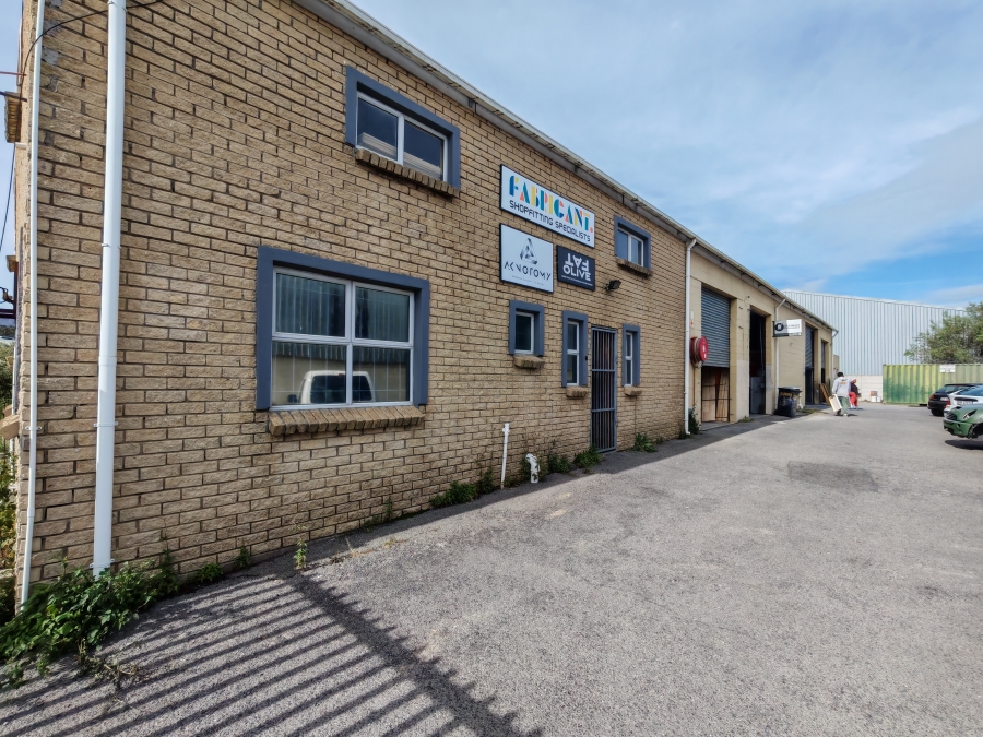 To Let commercial Property for Rent in Broadlands Western Cape